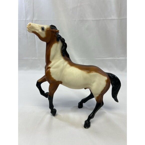 Vintage 1990-91 Breyer #828 Overo Paint American Mustang Semi-Rearing Stallion - Picture 4 of 10